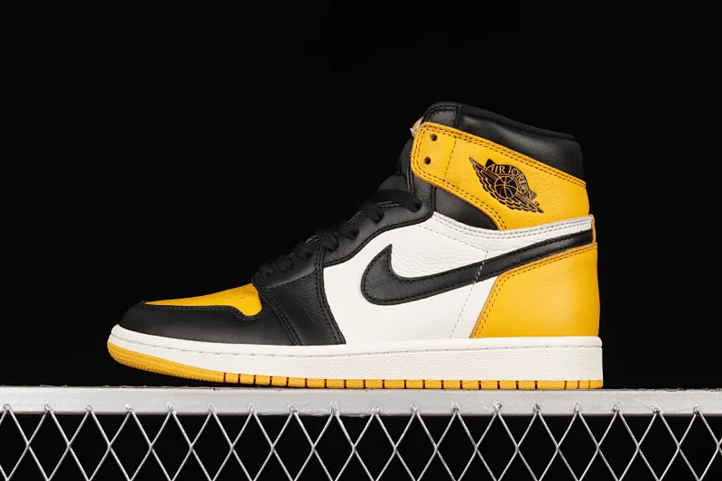 All categories Air Jordan Jordan series basketball shoes Air Jordan 1 High foreign trade version Air Jordan 1 Retro High OG AJ1 Joe 1 black and yellow toe 555088-711